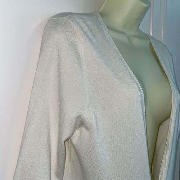 NWT Christina Petite ivory/cream rayon/nylon cardigan sweater/ rhinestone clasp - Picture 5 of 9